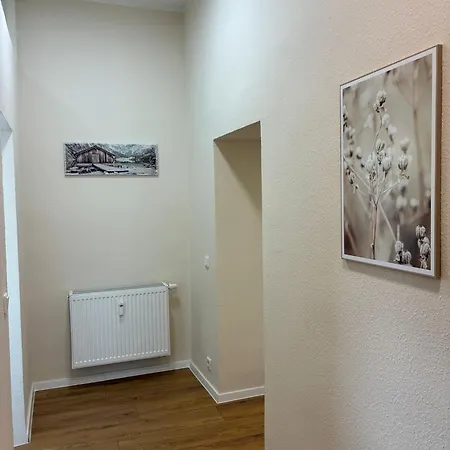 Gaestehaus Lelo 1 דירה זולינגן